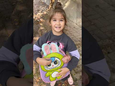 Labubu seviyor musunuz 🥰 #izmir #labubu #çanta #shortsvideo #keşfetbeniöneçıkar #yotube
