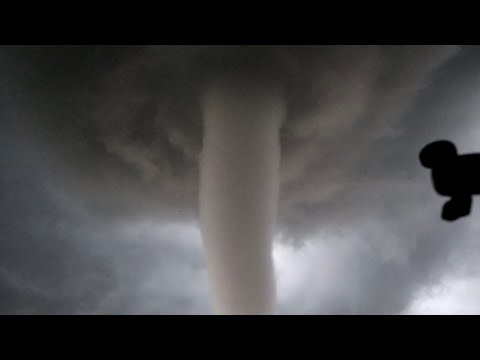 The most terrifying #tornado intercept ever captured in the Dominator 3