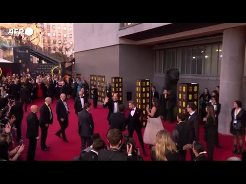 Bafta, l'arrivo del principe William sul red carpet