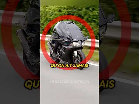 Moto étanche à la pluie en DIY ! 🏍️ (via : Meanwhile in the Garage/YT)