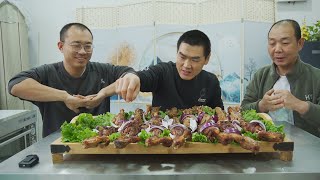 【食味阿远】15根小羊腿，一半卤一半烤，阿远做“两吃小羊腿”，香酥入味得劲 | Shi Wei A Yuan