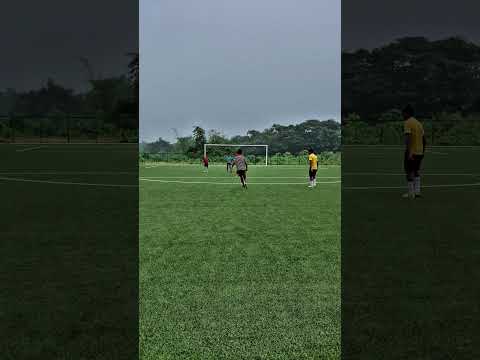 The Free Kick Is Crazy ⚽🤔🚀 #footballskills #footballshorts #football #shorts