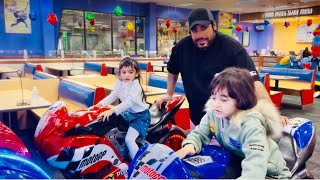 SENENGNYA ANAK ANAK,MAIN DI CHUCKE CHEESES