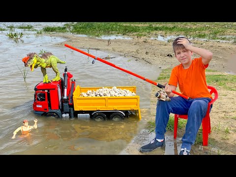 Learn Road Signs with Darius and Tractors! Kidscooc Club Adventure