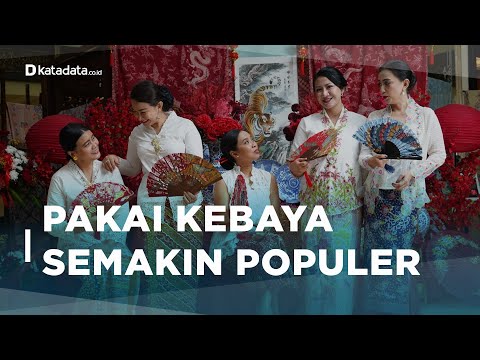 Kebaya Goes to UNESCO, Ajak Perempuan Berkebaya Dalam Keseharian | Katadata Indonesia