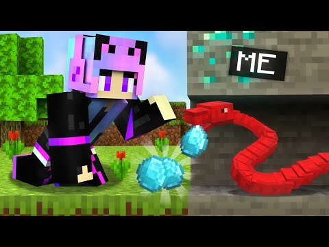 Playing as a HELPFUL Snake in Minecraft