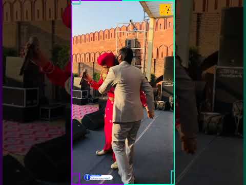 ਜਦੋਂ Rajvir Jawanda ਨੂੰ ਜੱਫੀ ਪਾ ਕੇ ਮਿਲੇ Kamal Grewal | ਗਾਇਕ ਦੀ ਪੁਰਾਣੀ Video ਆਈ ਸਾਹਮਣੇ #punjabi.....