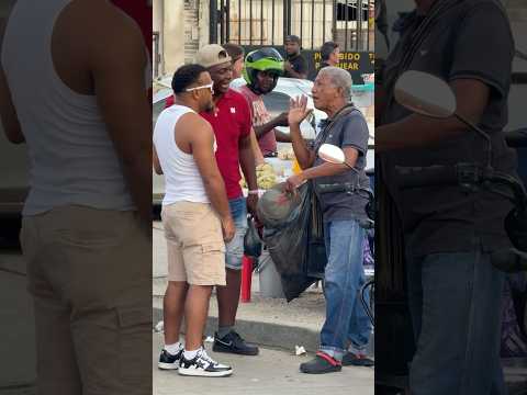 Saludando a Ramon 🗞️😂 #humor #broma #funny #shorts #pranks