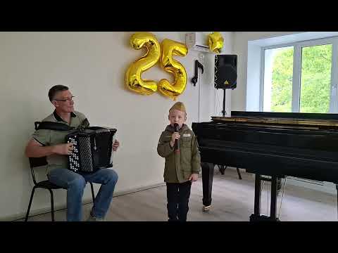 "Катюша" поёт Георгий Баламцарашвили, 5 лет