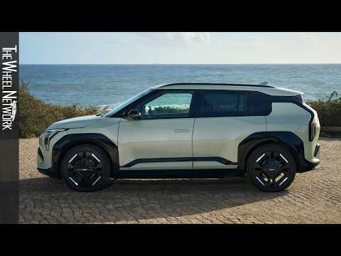 2025 Kia EV3 GT-Line | Aventurine Green | Driving, Interior, Exterior (EU Spec)