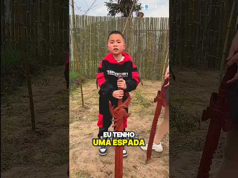 Faça uma Espada Super Legal e Deixe Seu Amigo Feliz! ❤️🗡️#shorts