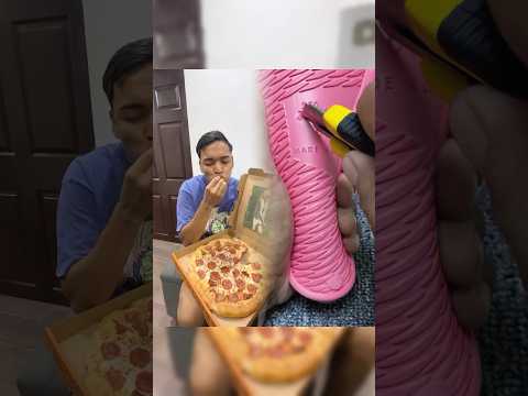 Tío Larin come como hombre