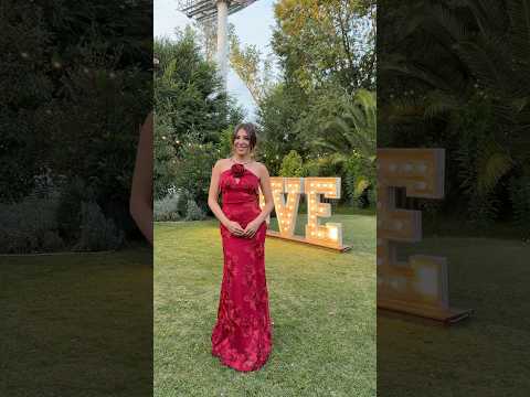 Que nota le dais a mi vestido?