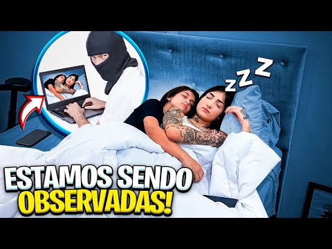 DESCOBRIMOS QUE ALGUÉM ESTÁ NOS VIGIANDO PELO NOSSO PRÓPRIO CELULAR! ISSO É TENSO..