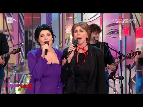 Paola Perego e Simona Ventura alias I Ricchi e Poveri - Citofonare Rai2 25/02/2024