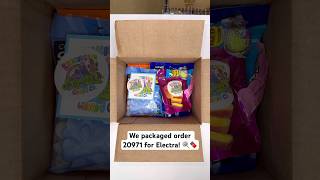 We packaged order 20971 for Electra! 🍭🍫 #candy #candyshop #packagingorders #satisfying #sweets