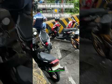 Motor Blong Rem Hantam Beton Pembatas Jalan