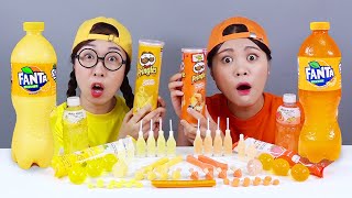 黄色的 VS 橙色食品挑战多纳 DONA