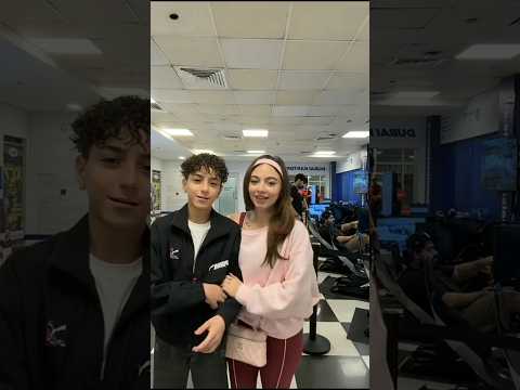 لحظة عفوية ولد يطلب صورة مع بيسان اسماعيل 😍✨