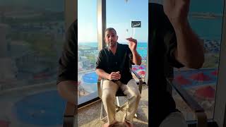 طالما مش زي إللي قبلك … بحبك .