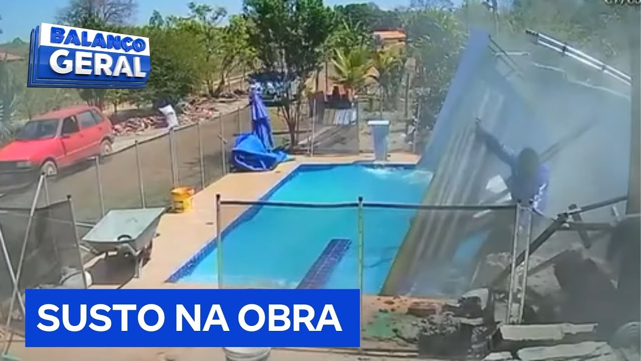 Cobertura de piscina desaba e deixa dois homens feridos