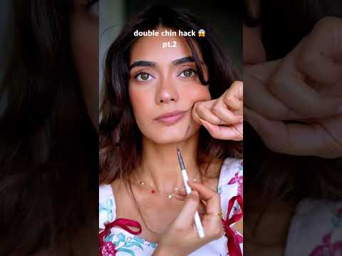 Double Chin HACK 😍 #makeup #hacks