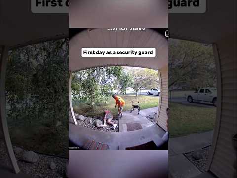 first day as a security guard #security #funnyshorts #securityguard #cctv #hilarious #funnyfails