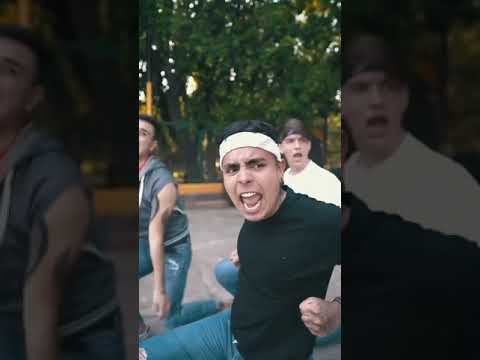 MUCHA HUEVA 😹 Tienes amigos asi?
