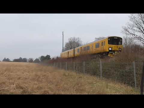 Network Rail Class 950 001 passes Howey, Llandrindod working 2Q08 24.01.2022 | I Like Transport