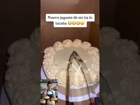 El nuevo juguete de mi tía 😂 #funny  #humor #pastel #cake