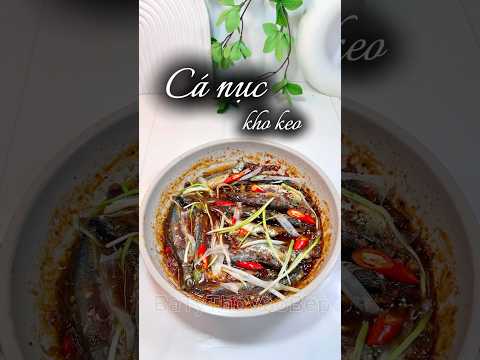 Cá nục kho keo. #cooking #food #viralvideo #shortvideo #amthuc #batythovaobep #canuckhokeo