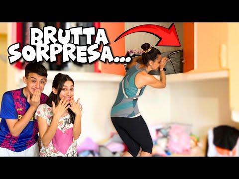 BRUTTA SORPRESA NELL'ARMADIO ! SCHERZO A MAMMA 😂/ tina e pippo review