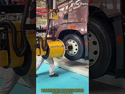 다축 너트 러너로 10개 휠 볼트를 한 번에 조이는 원리 #worker #process #mechanic #assemblyline #heavyvehicle