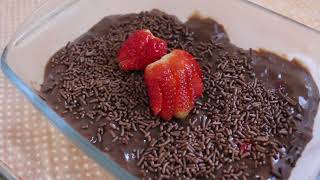 Bombom de Morango na Travessa SUPER CREMOSO e Fácil de Fazer! 🍓😍