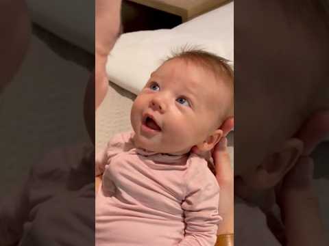 Baby says "Hi" back to his dad ❤️