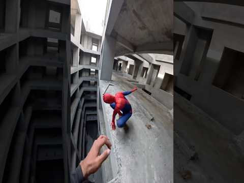 Spiderman parkour free runing pov 😂#parkourfreerun #parkourlife #parkour #rooftop #shortlife