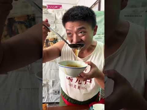 Koleksi besar camilan nostalgia yang akan membawa Anda kembali ke masa kecil!