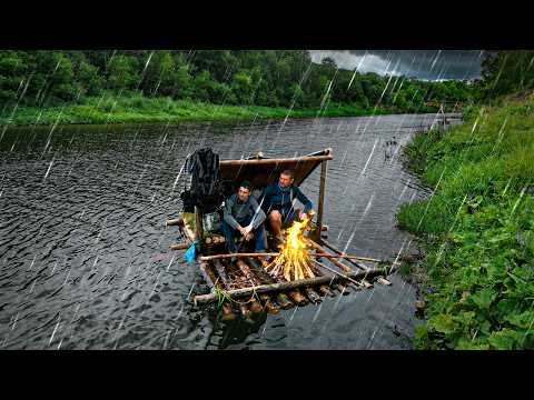 HIDING from the rain in a wooden SHELTER RAFT, 3 days on the river from START to FINISH