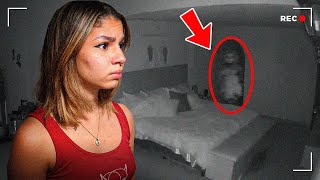 HAY UN FANTASMA EN MI CASA