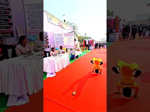 मैडम का reaction देखिए ??? #gymnast #backflip #public #ytshorts #reaction #shorts