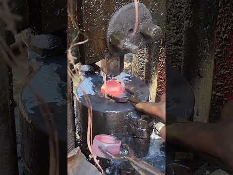 Hex Bolt Making Inside a Factory #shortfeed #hexBolt #Boltmaking #youtubeshorts #shortvideo