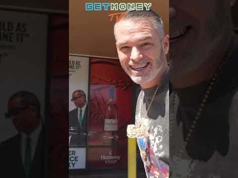 Paul Wall Pulls up to Top Selling location!