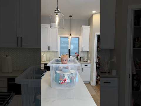 Contain the mess #momlife #mom #momhack #hack #messy #kids #solids #blw #toddler #baby #parenting