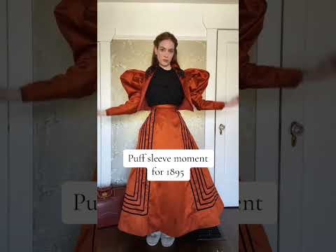 Witch costume: 1895