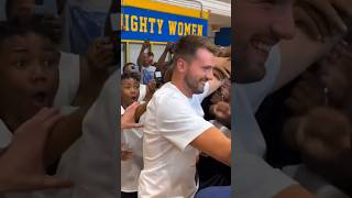 Chicago kids showing Luka Doncic love 🫡🙏