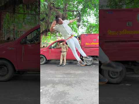 Police👮‍♀️😭ne bahut galat kiya fiir☺️kush hua🤸🏻‍♂️#viraljump #indianarmy#police #stunt #youtube
