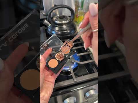 My beauty artist taught me this life hack #beautyhacks #beautytips #beautyhack #shorts #hackbeauty