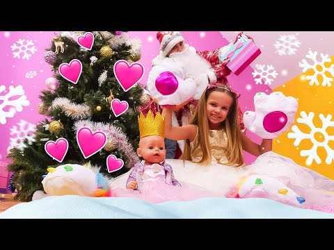 Desfile de moda navideño. Las aventuras de Maya y Lina. Vídeo infantil.