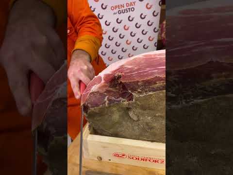 Il prosciutto è tagliato bene solo quando sotto la fetta si vede la lama! Cit. Daniele #prosciutto