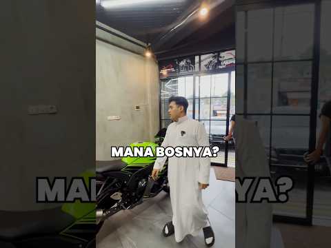 showroom di dubai lagi kebanjiran 🥲 #anakmotor #bikerslove